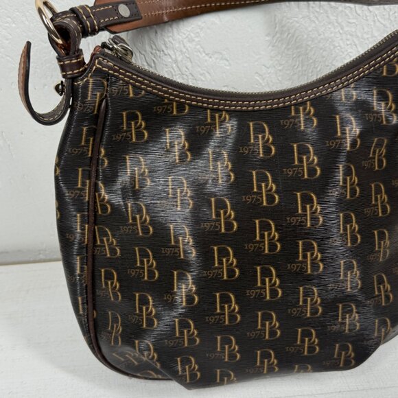 Dooney & Bourke Margot Signature 1975 Canvas Leather Crossbody Shoulder Bag - Picture 2 of 14